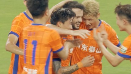 神瓦科！卡扎伊什维利连场戴帽，战国安4球+战申花3球！